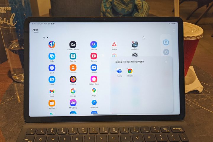 Samsung Galaxy Tab S8 Edge Panel customization