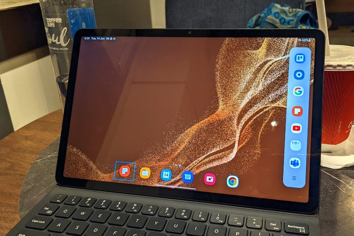 Samsung Galaxy Tab S8 Edge Panel