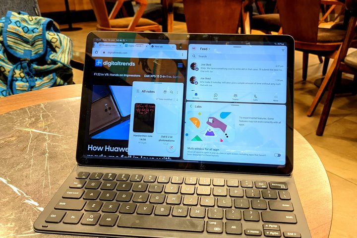 Samsung Galaxy Tab S8 split screen view