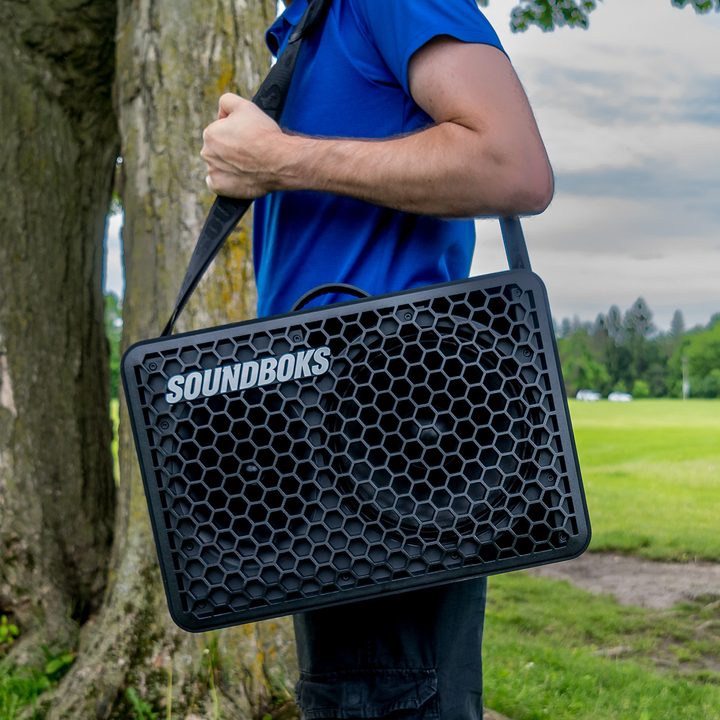 soundboks go review carrying