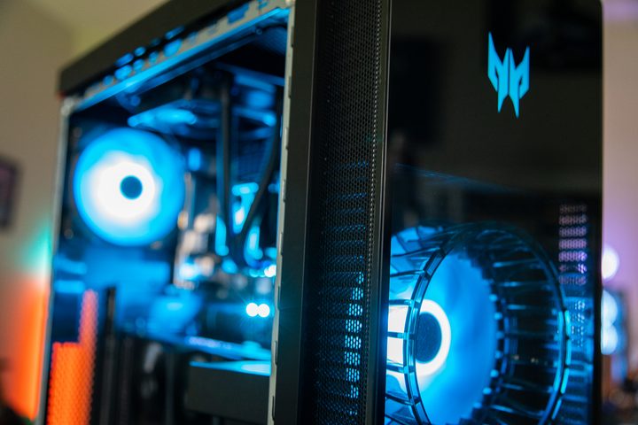 Fans on the Acer Predator Orion 7000.