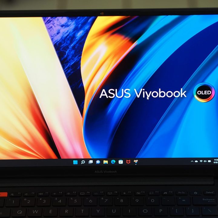 Asus Vivobook S 14X front view showing display.
