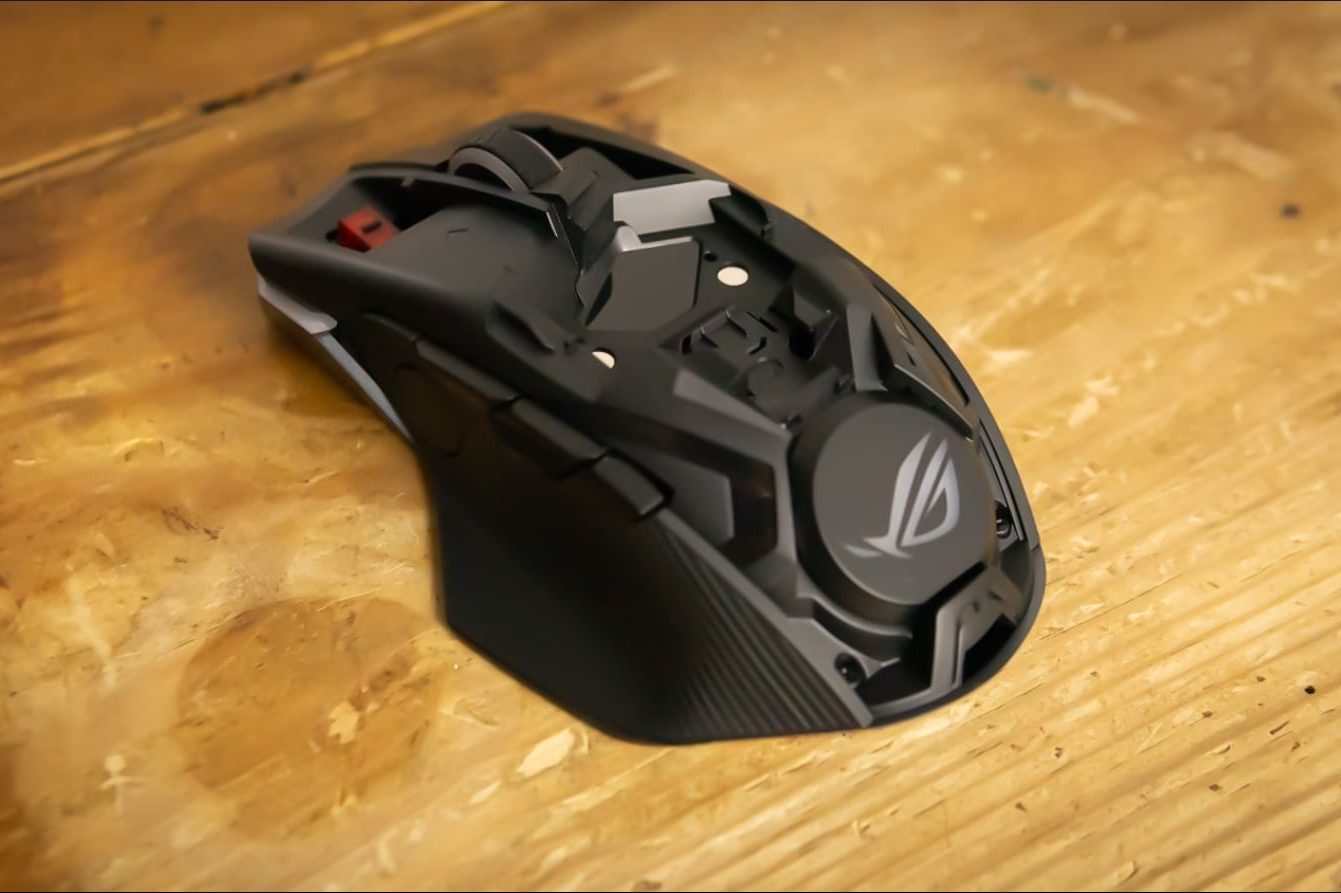 Asus ROG Chakram X review: A joystick on a mouse? - Digital Trends