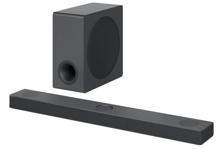 LG S80QY soundbar.