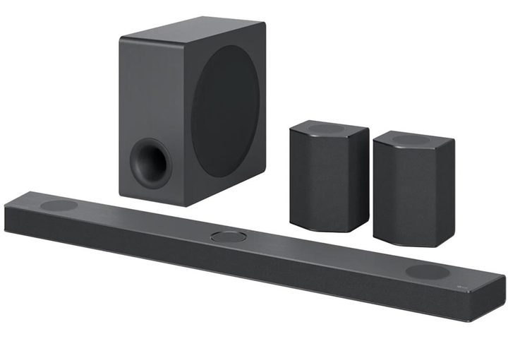 LG S95QR soundbar.