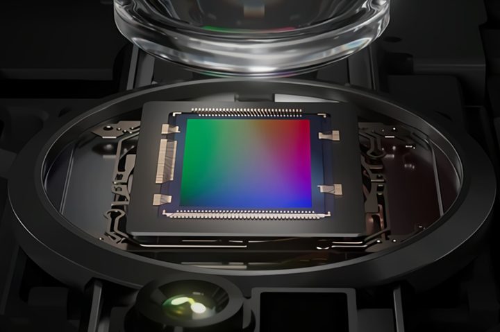 Sony Exmor RS CMOS camera sensor for phones