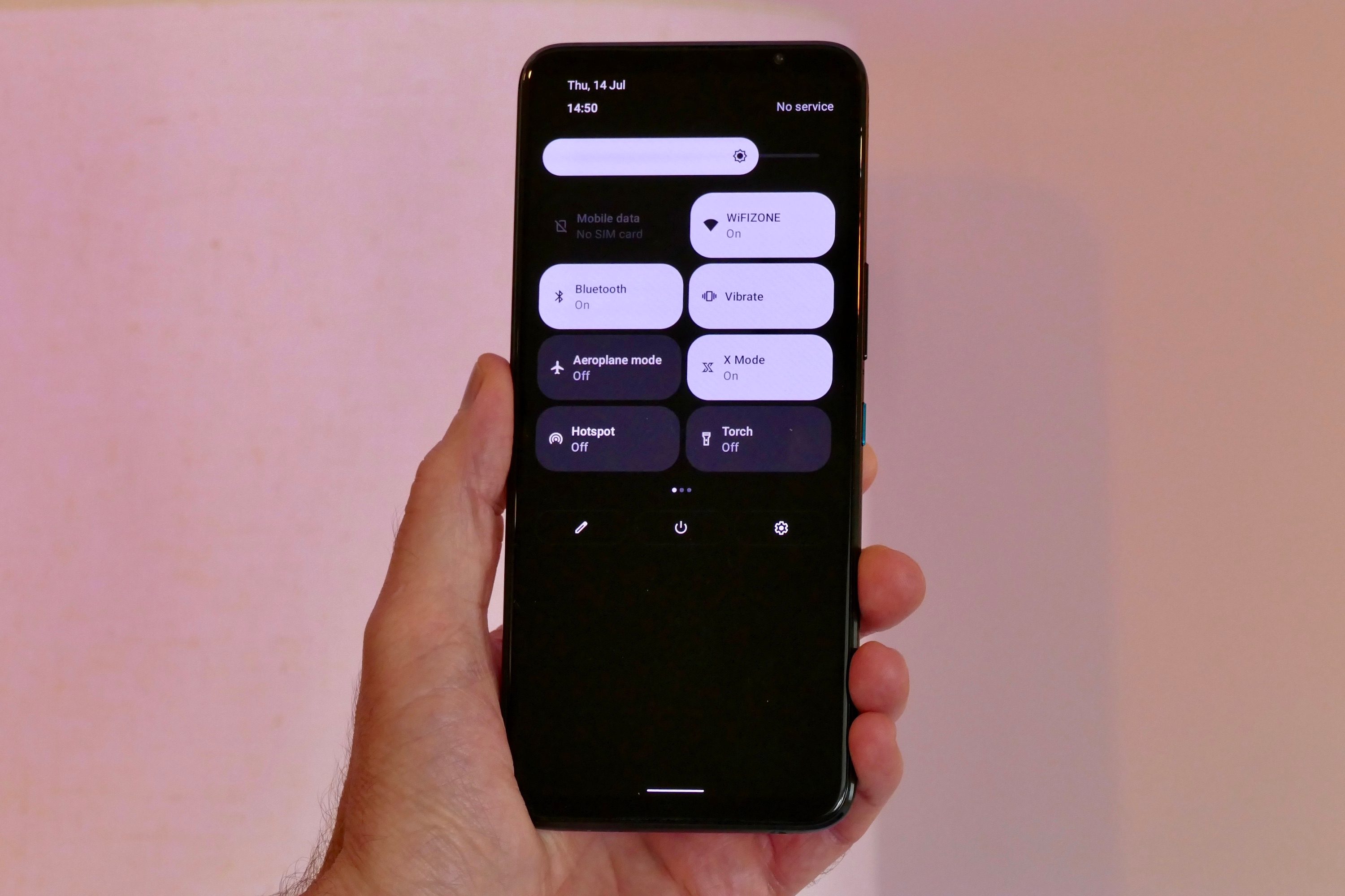 Quick Settings on the Photo taken with the Asus ROG Phone 6 Pro.