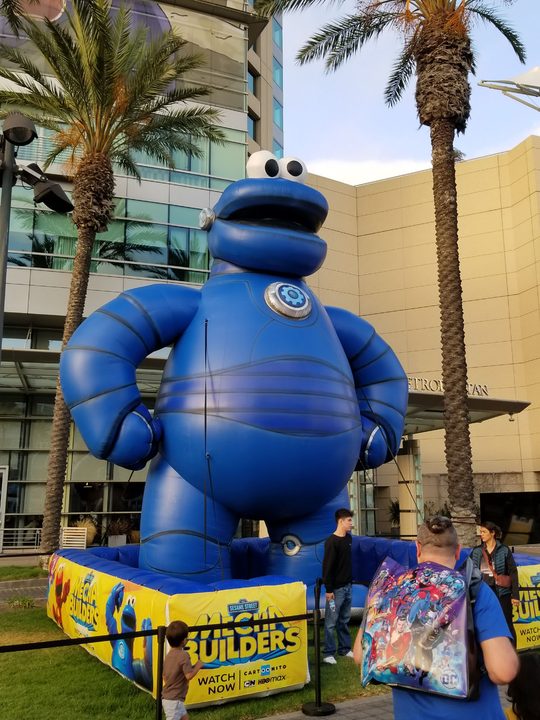 Run! It's Mecha Cookie Monster!