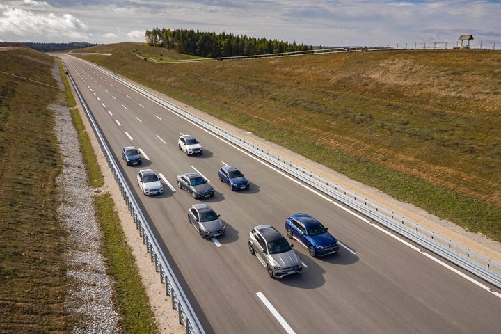 Overhead view of Mercedes-Benz Drive Pilot demonstration.