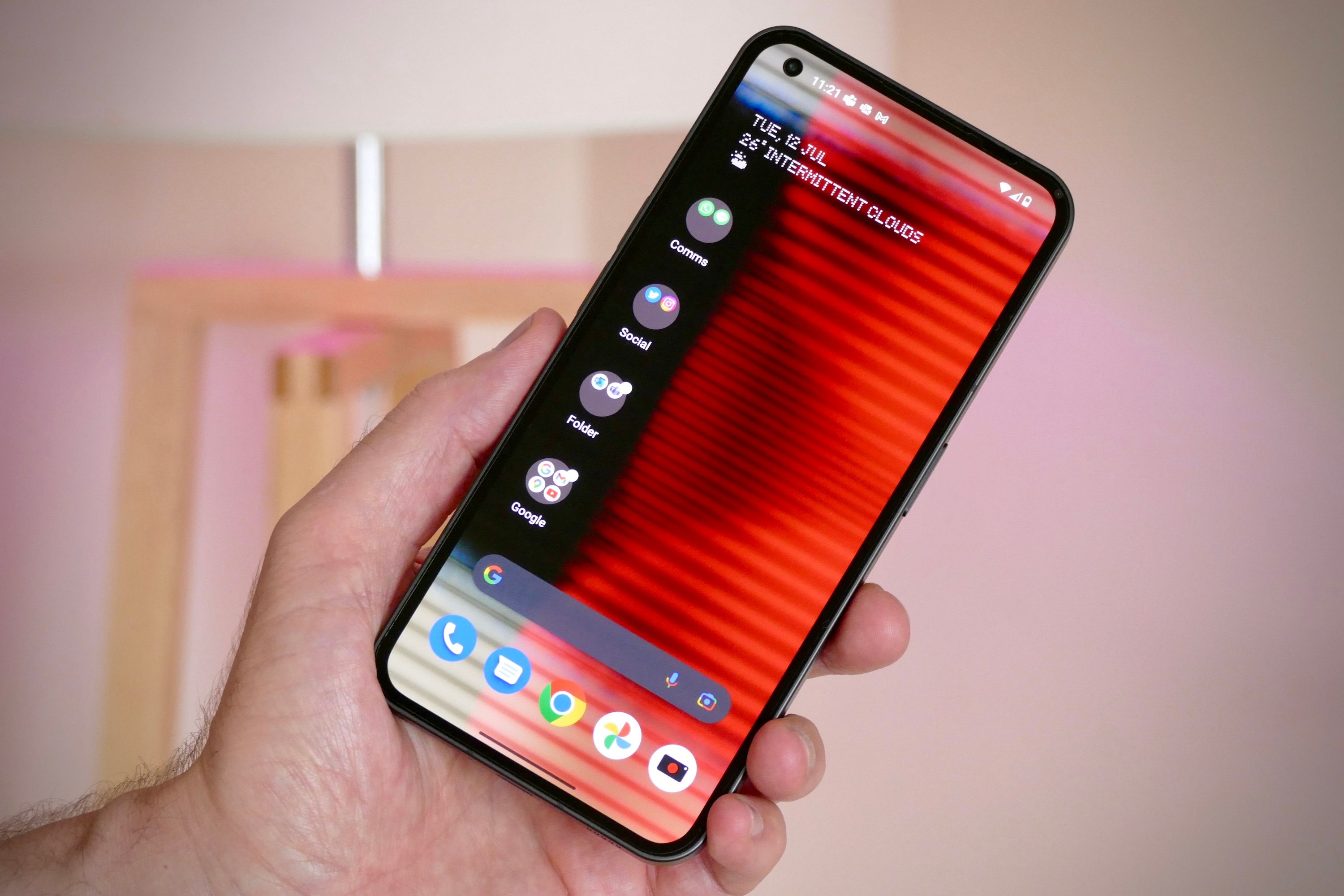 The screen on the Nothing Phone 1.