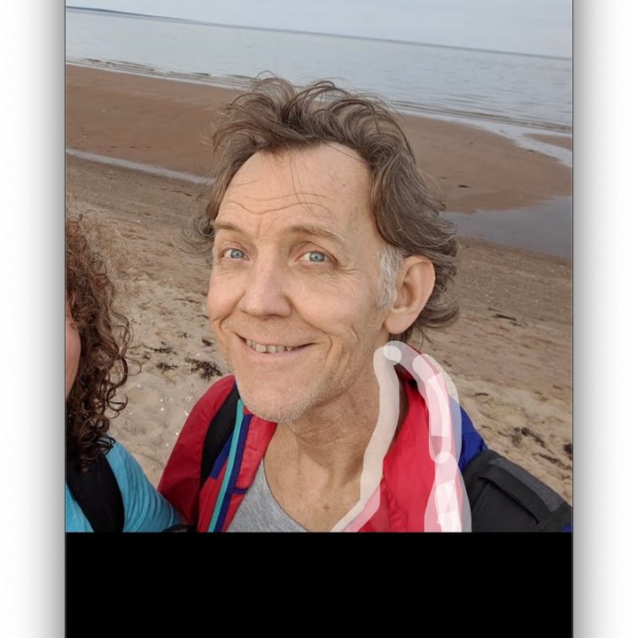 how to use camouflage google pixel photos outline the area that has colors need be muted with