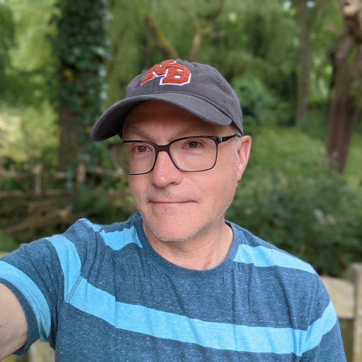 Portrait selfie taken with the Google Pixel 6.