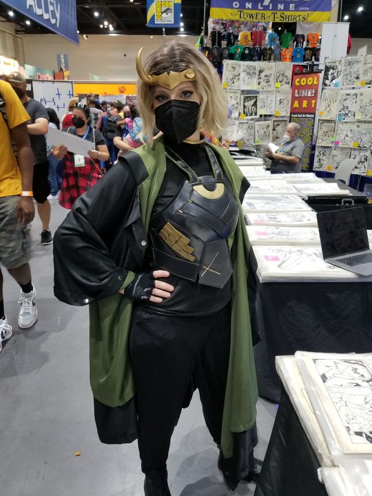 A fan cosplays as Sylvie from Loki.