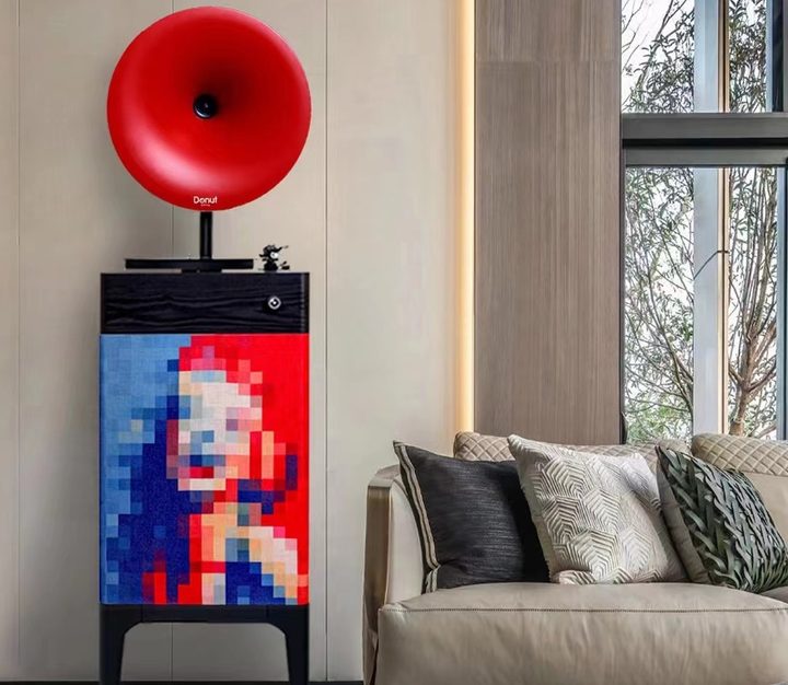 Fennessy Donut i5 Gramophone in its Monroe theme.