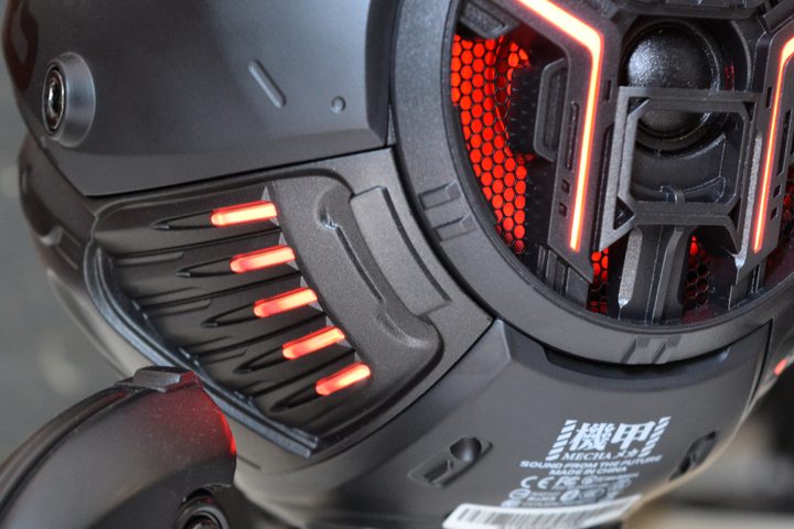 Gravastar Mars Pro LED lighting details.