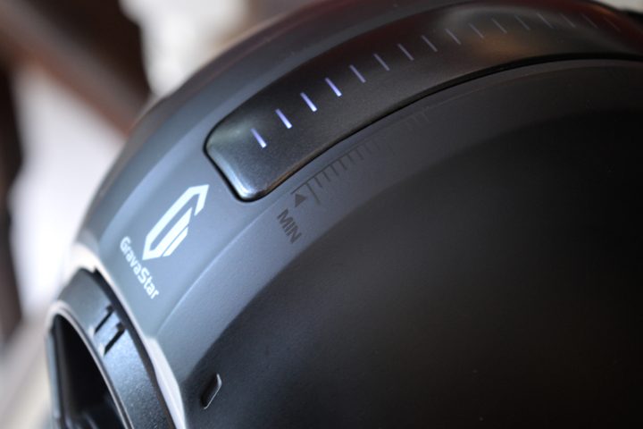 Gravastar Mars Pro volume control close-up.