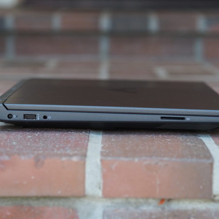 HP Victus 15 left view showing ports.