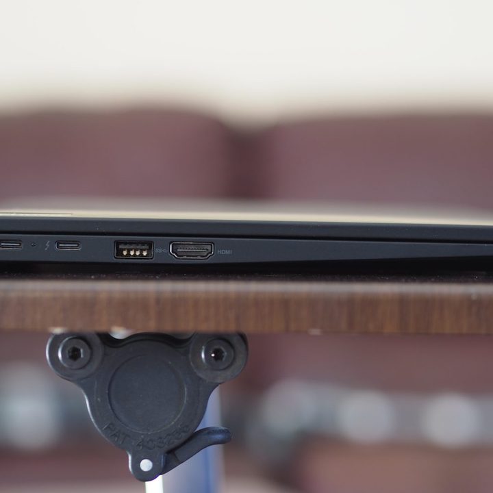Lenovo ThinkPad X1 Carbon Gen 10 left side view showing ports.