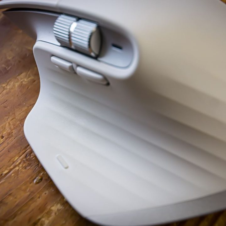 Logitech MX Master 3S side scroll wheel.