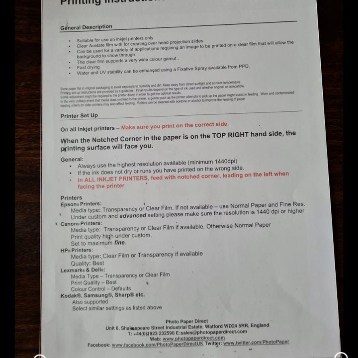Samsung Camera app showing a document being scanned and the Extract text icon highlighted in red.