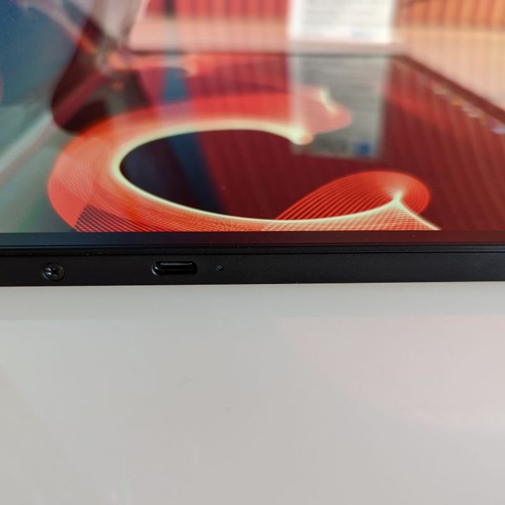 2022 ThinkPad X1 Fold