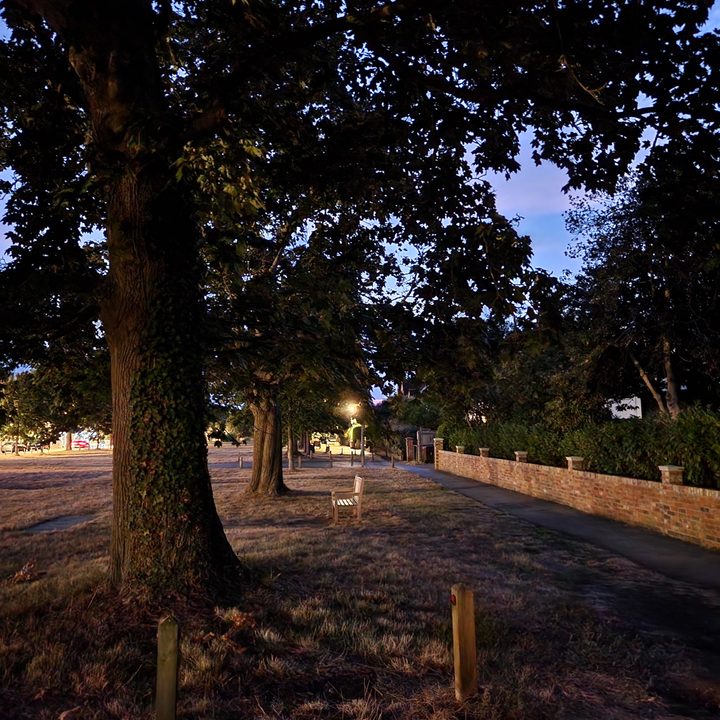 Night mode photo taken with the Galaxy Z Fold 4.