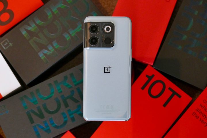 Back of the OnePlus 10T.