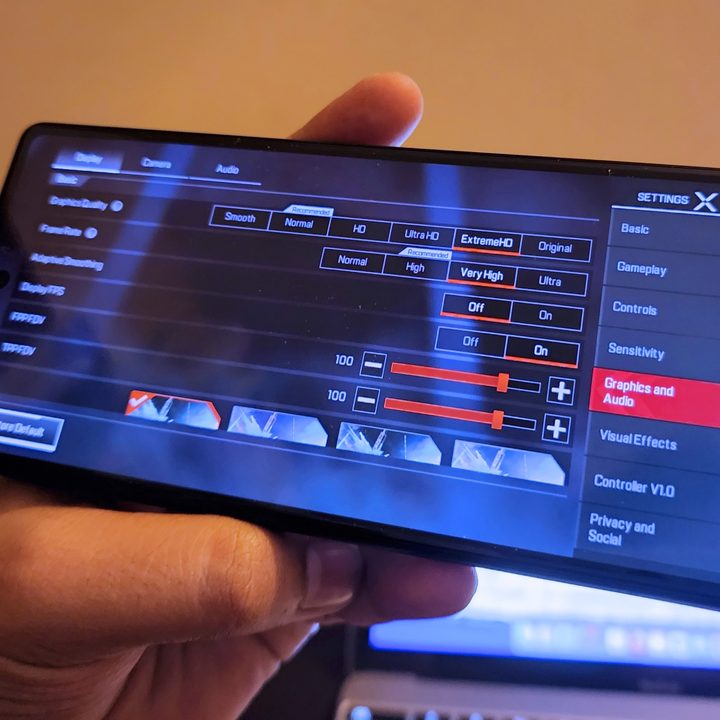 Apex Legends on the Pixel 6a.