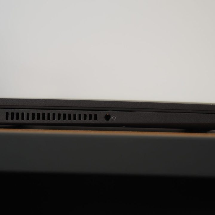 Dell Latitude 7330 UL left side showing ports.