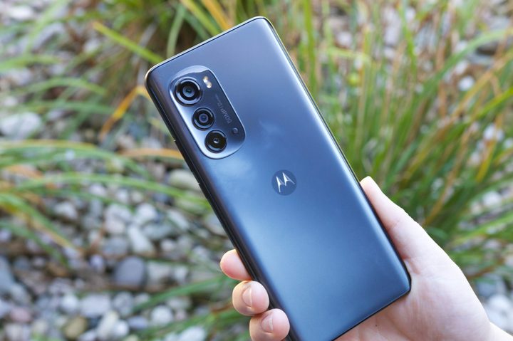 The Motorola Edge (2022).