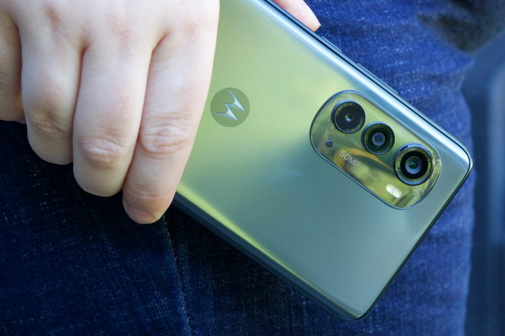 The Motorola Edge (2022).