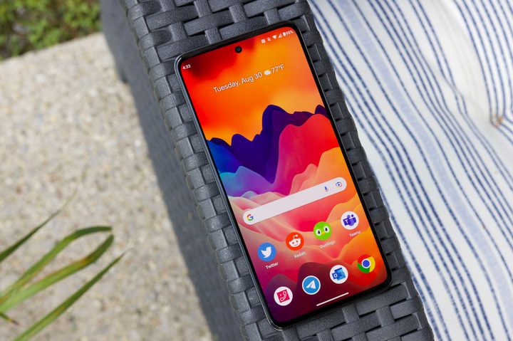 The Motorola Edge (2022).