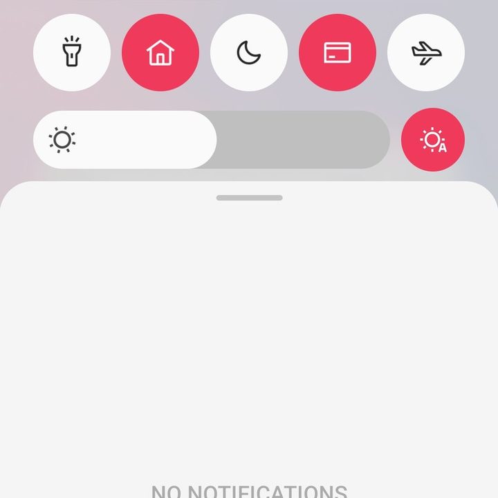 The Quick Settings shade on OxygenOS 13.
