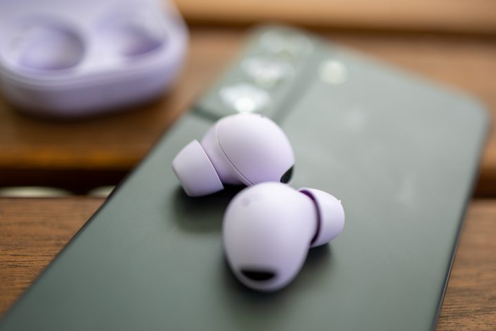 Samsung Galaxy Buds 2 Pro.