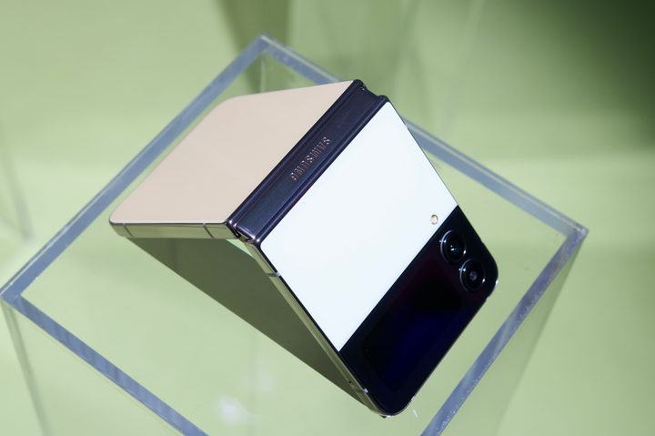 Samsung Galaxy Z Flip 4.