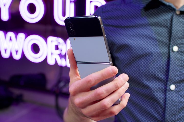 Samsung Galaxy Z Flip 4.