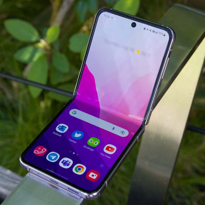 Samsung Galaxy Z Flip 4 sitting on a bench.