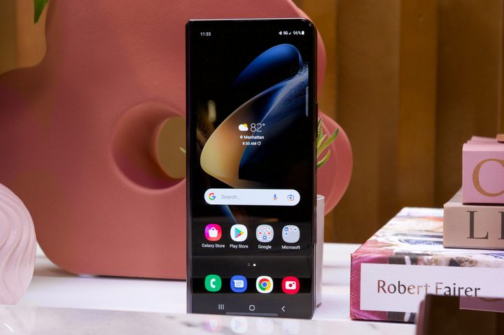 Samsung Galaxy Z Fold 4.