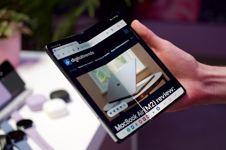 Samsung Galaxy Z Fold 4.
