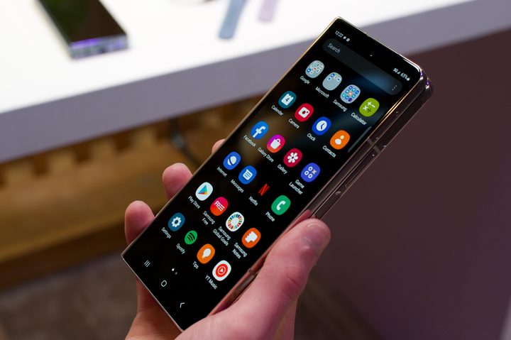 Samsung Galaxy Z Fold 4.