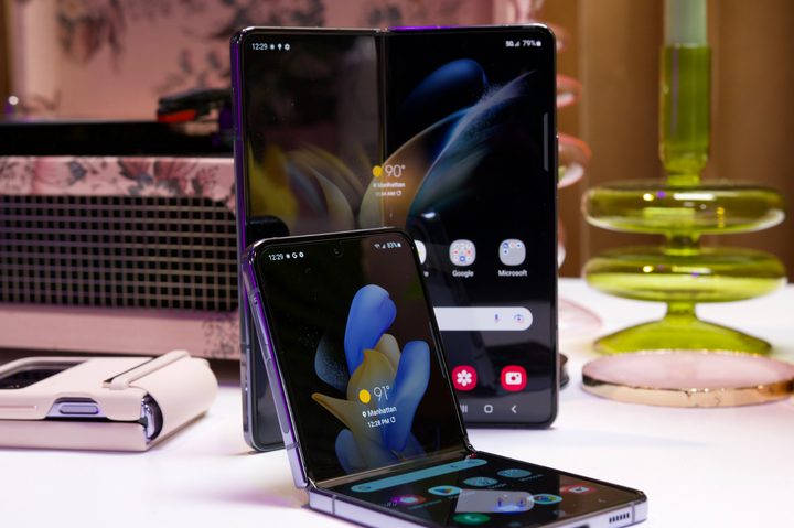 Samsung Galaxy Z Fold 4 and Galaxy Z Flip 4.