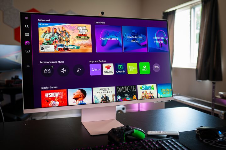 Samsung Gaming Hub on the Samsung M8 monitor.