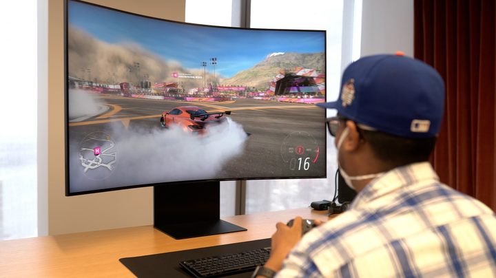 Forza running on the Samsung Odyssey Ark monitor.