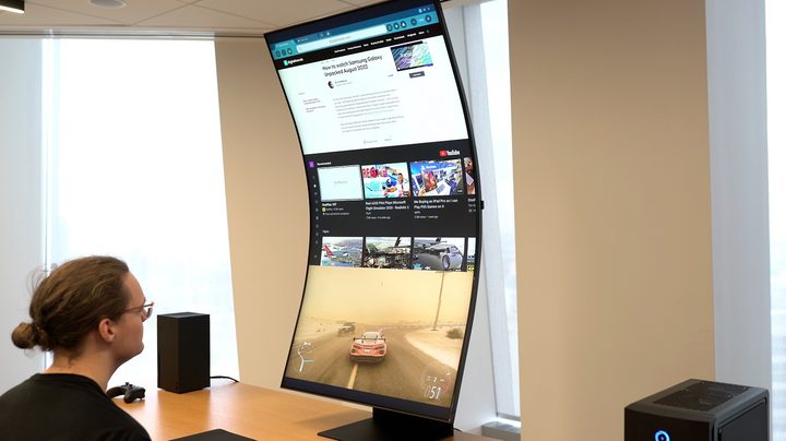 Samsung Odyssey Ark vertically