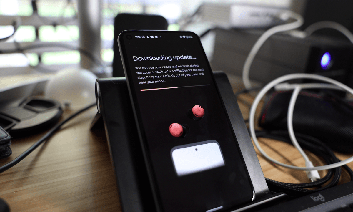 Google Pixel Buds Pro firmware update.