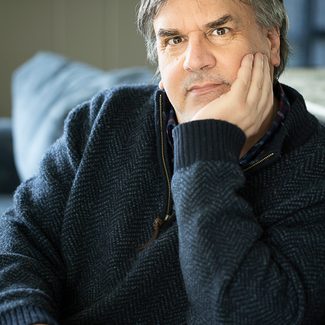 A close up headshot of Ron Gilbert, creator of Money Island.