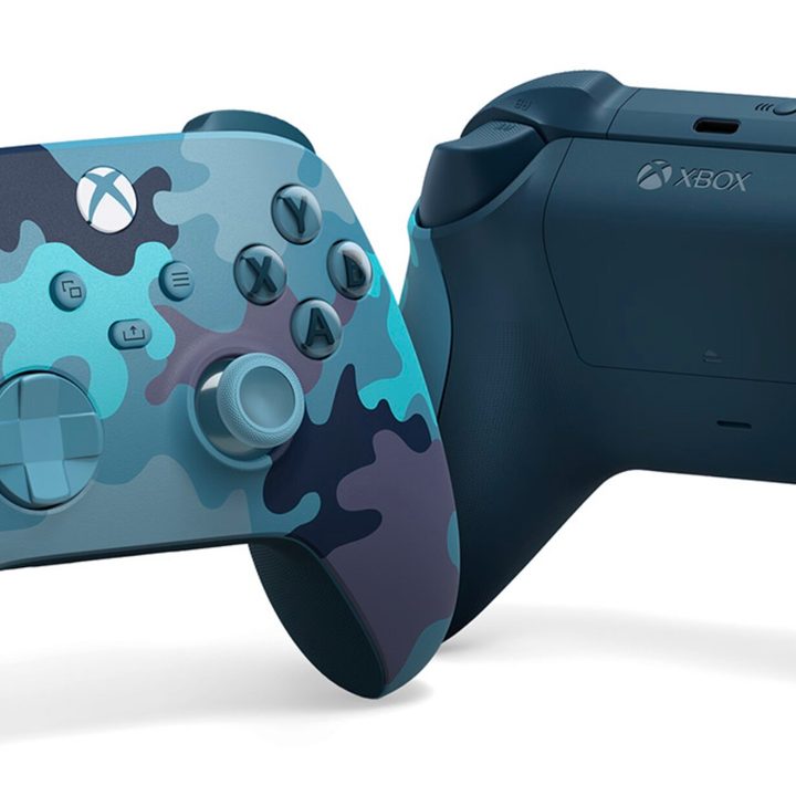 Front and back view of the Xbox Mineral Camo Special Edition controller.