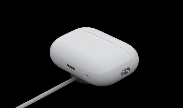 Apple AirPods Pro 2022 case.
