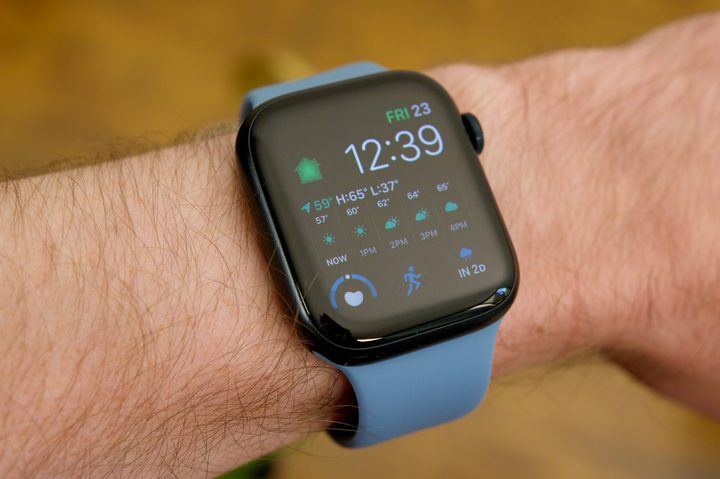 An Apple Watch Series 8 with the screen turned on.