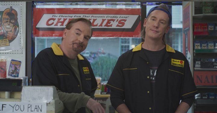 Brian O'Halloran and Jeff Alexander stand behind a counter in Clerks III.